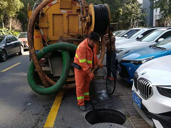 竟陵街道排污管道清淤